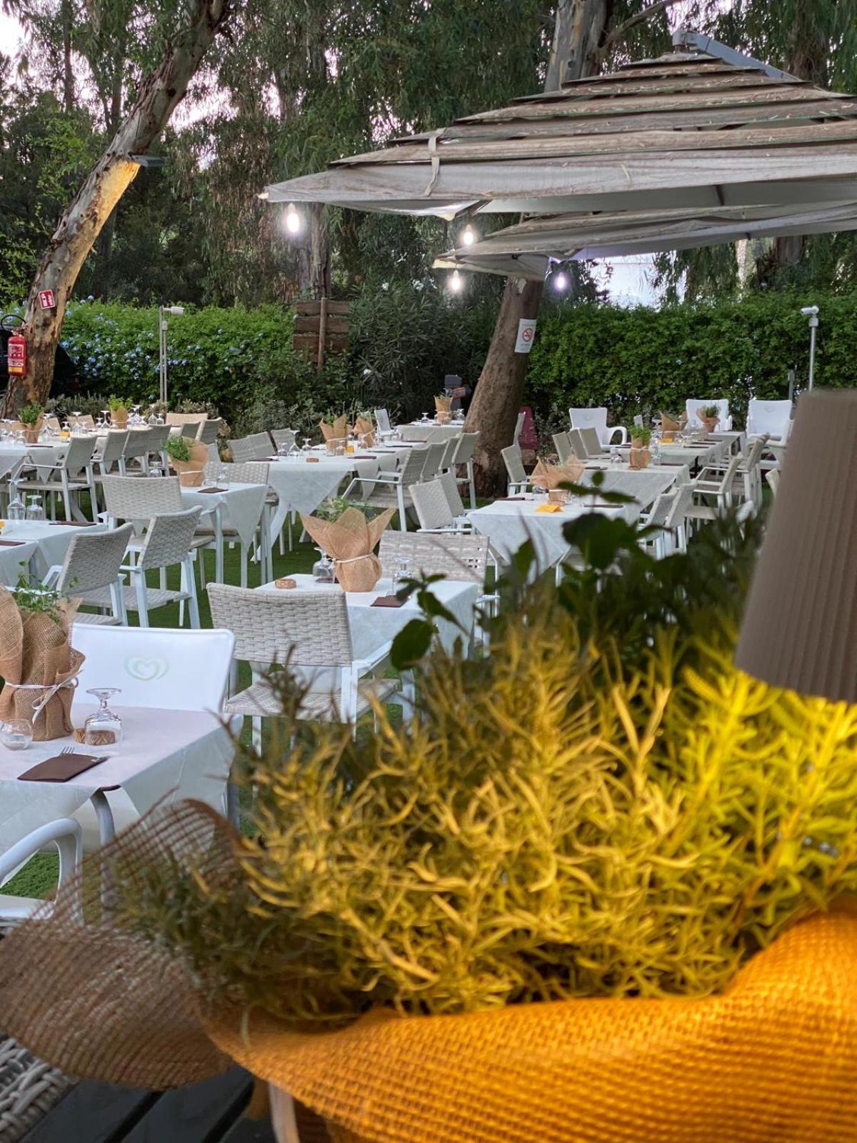 Camping Village Flumendosa Santa Margherita di Pula Buitenkant foto